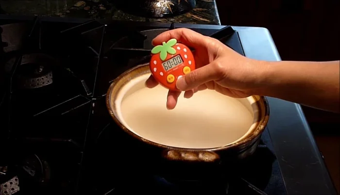 Uncover and continue cooking until the mixture becomes pasty (about 1 hour), stirring occasionally to prevent burning. Simmer, don't boil.