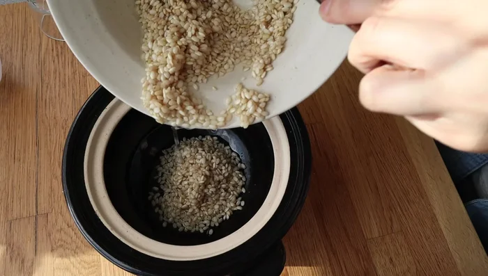 Cook the rice with red lentils (83.939).