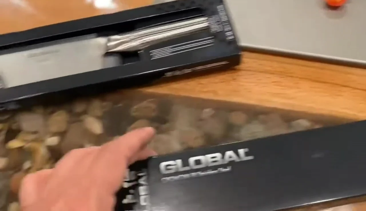 Mac and Global knife boxes comparison