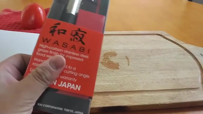 Kai Wasabi Yanagiba knife packaging