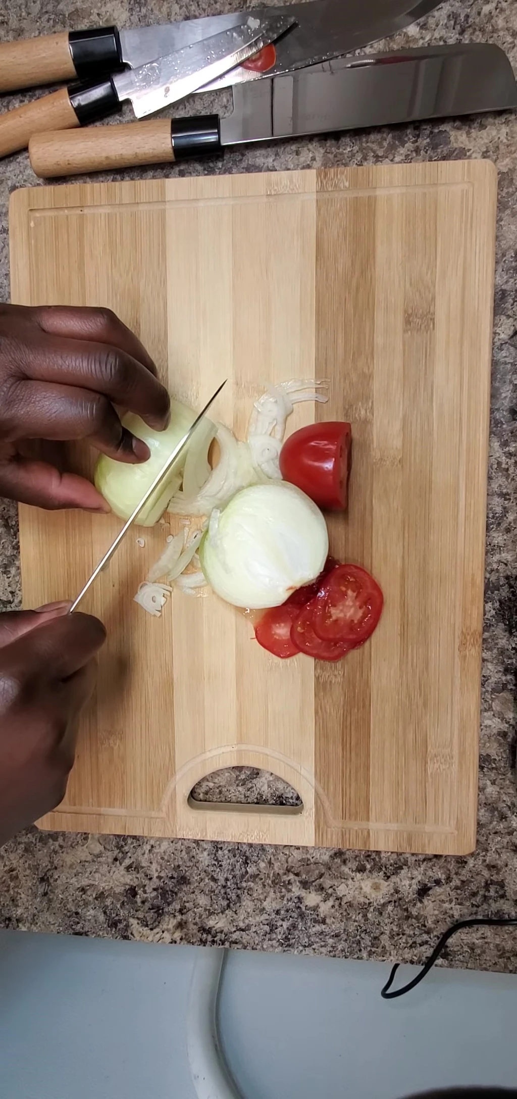 Hiruchi knife set chopping vegetables