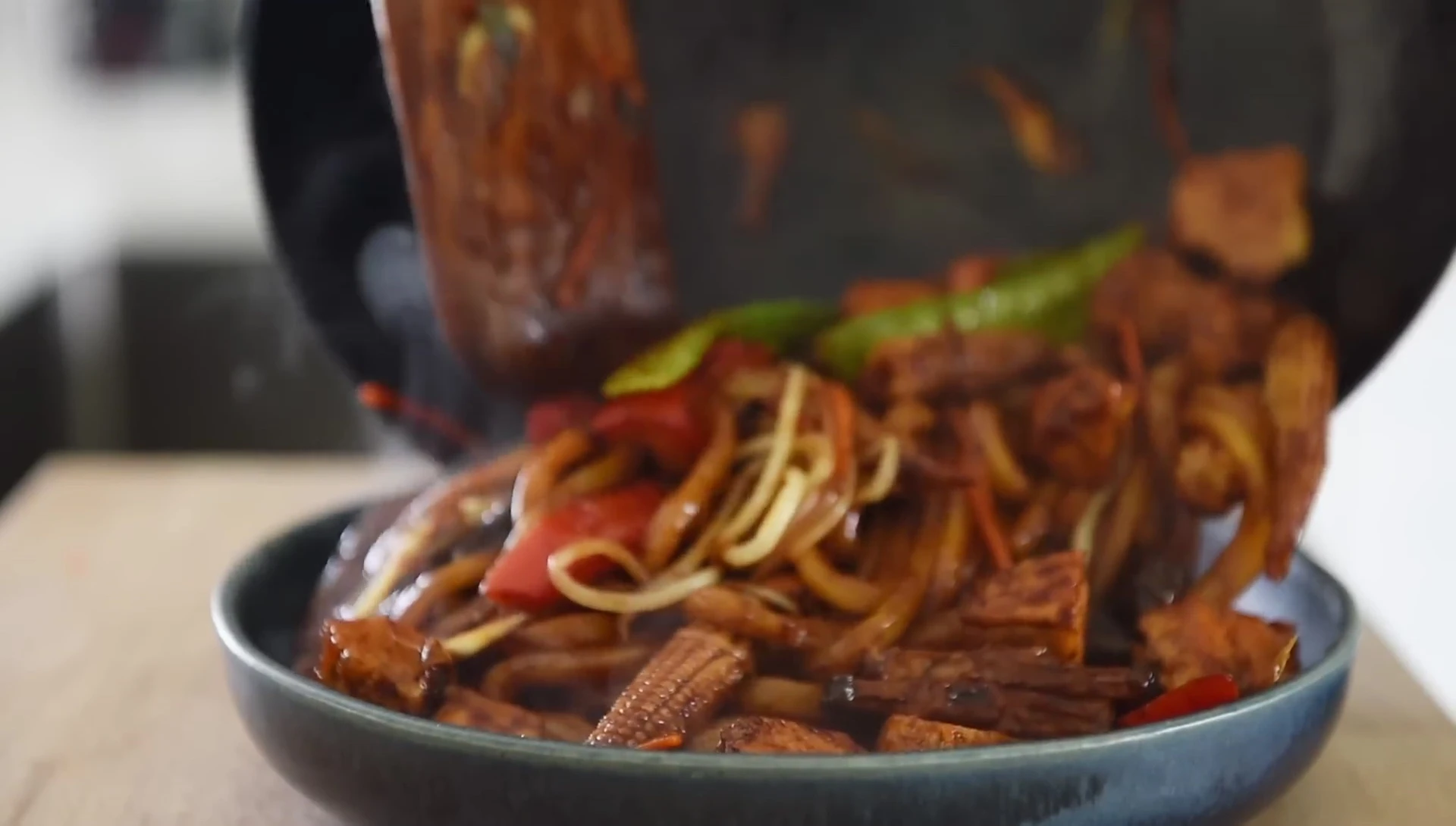 Easy Udon Noodle Stir-Fry: A Delicious Weeknight Recipe