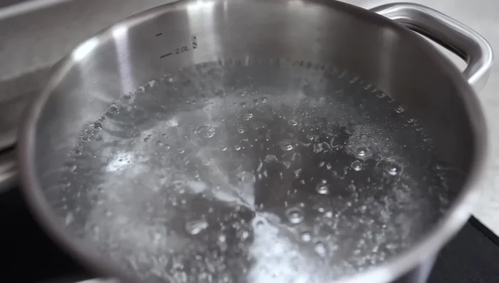 Make soft-boiled eggs: Boil 5 eggs in water for 7 minutes. Immediately transfer to ice water.