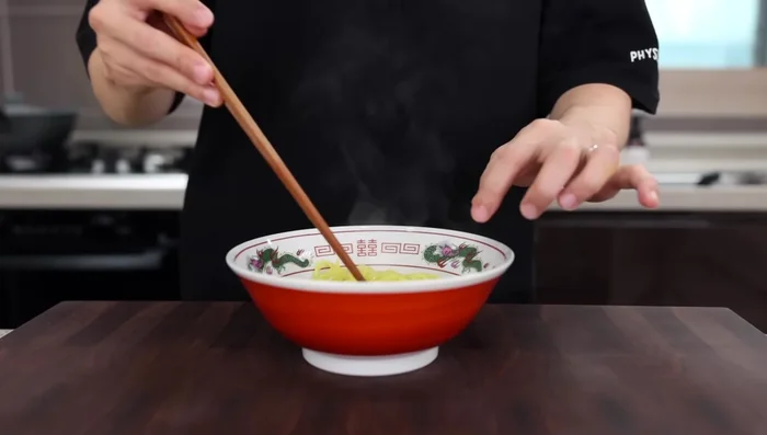Assemble ramen: Place cooked noodles in a bowl. Add broth, chashu, soft-boiled eggs, mung bean sprouts, green onions, and dried seaweed.