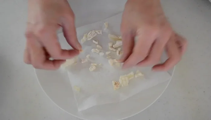 **Flavor 2 (Salt & Dashi):** Repeat the microwave process, then season with salt and dashi powder.