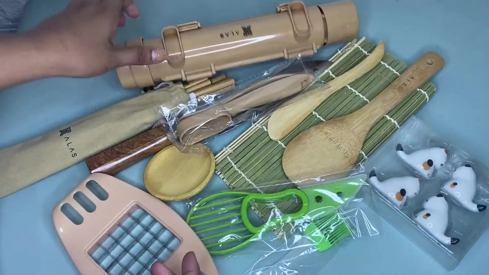 Sushi making kit with various tools