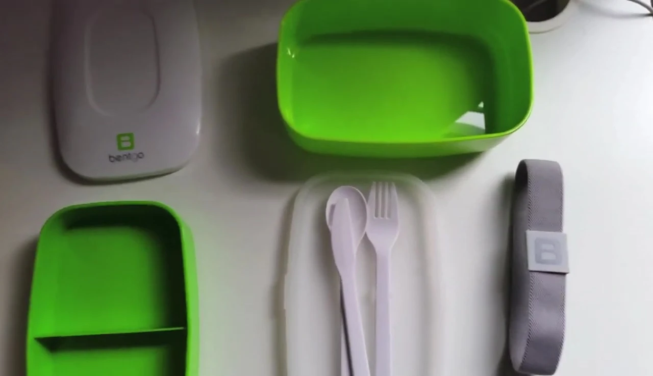 The Bentgo lunchbox being shown from different angles.