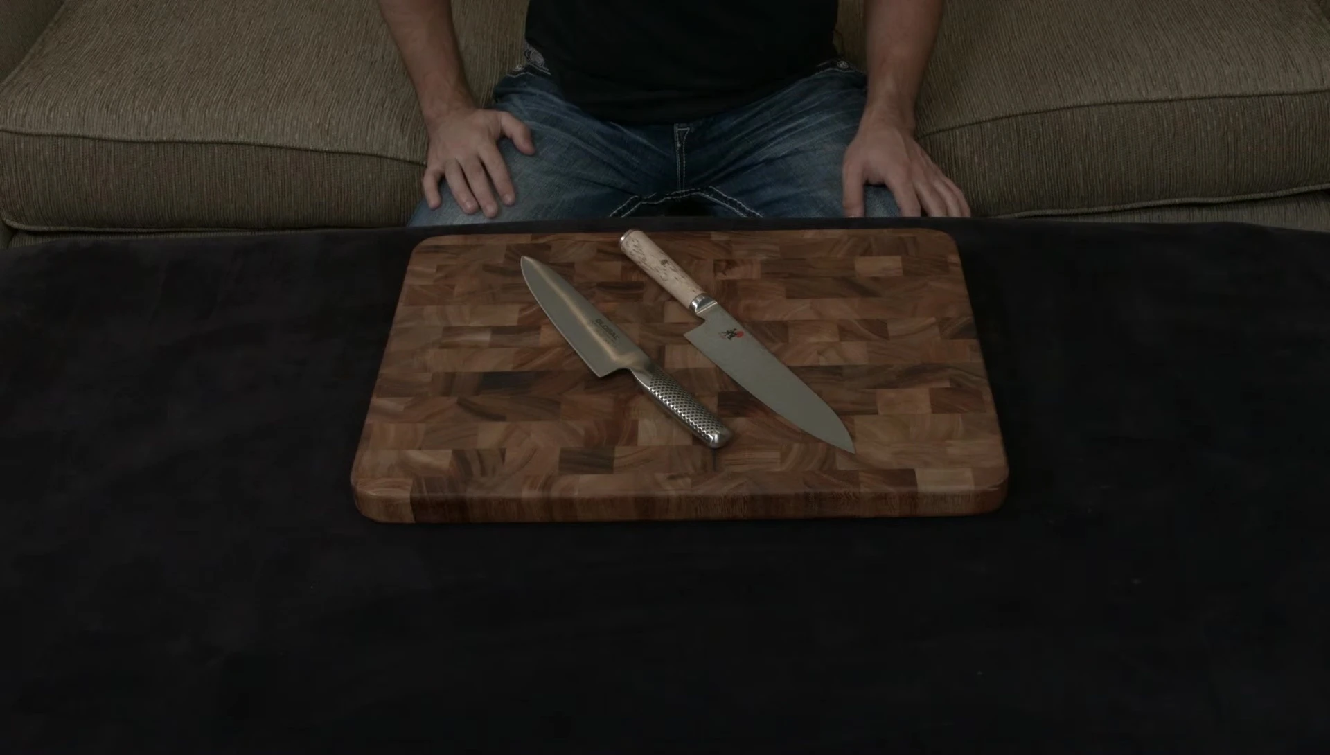 Illustrative diagram of the Global knife's hollow handle and sand filling.