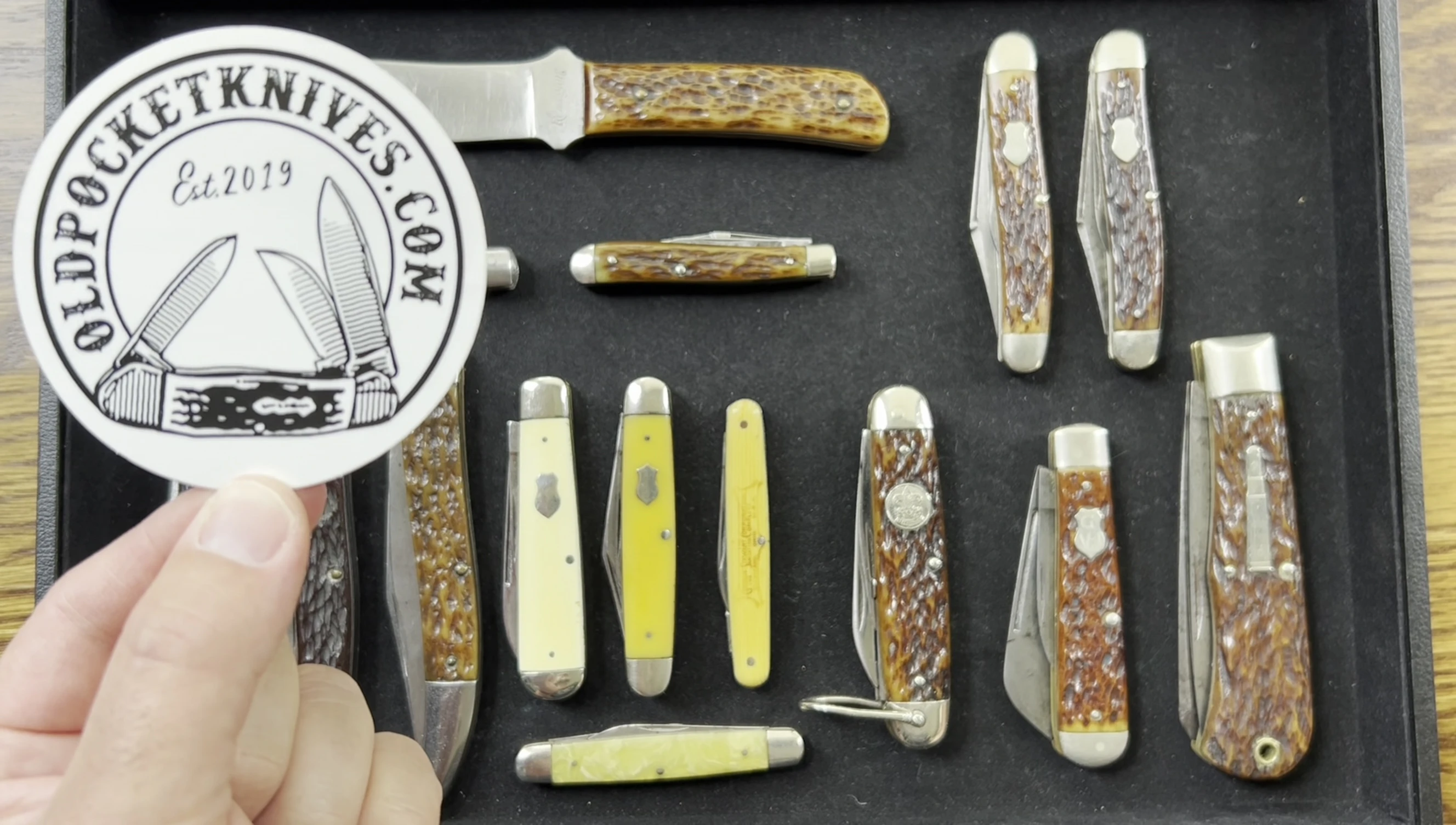 Overview of several Remington knives
