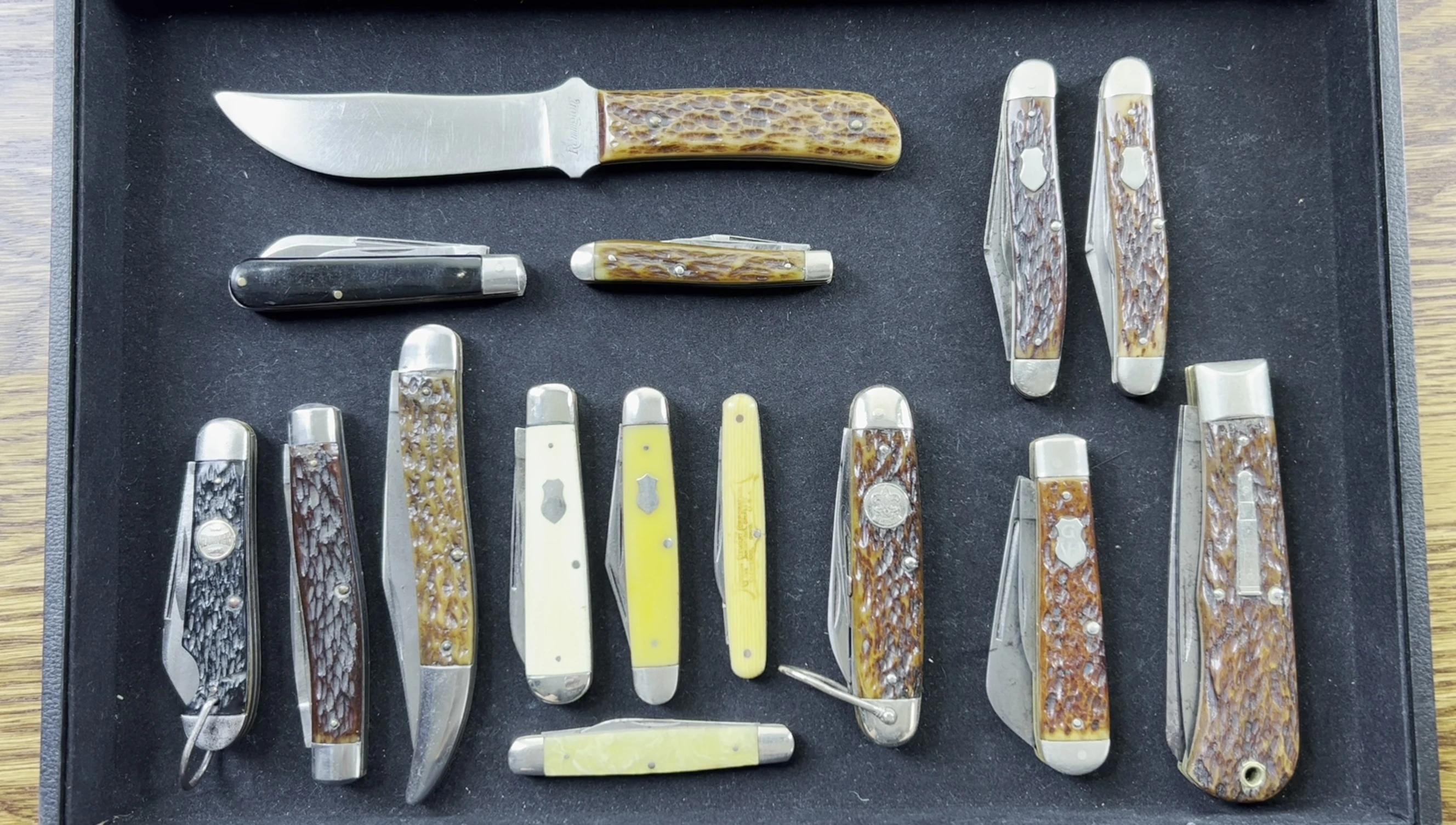 Close-up of early Remington knife with UMC stamp