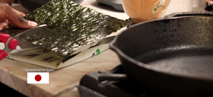Prepare toppings (optional): Chop mushrooms and spring onions if using.