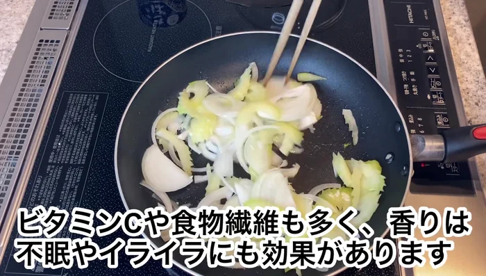 Assemble the pie. (This step likely involves placing the sardine mixture into the pie crust.)