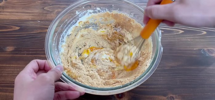 Add 4g of baking powder and mix all ingredients thoroughly until well combined and smooth.