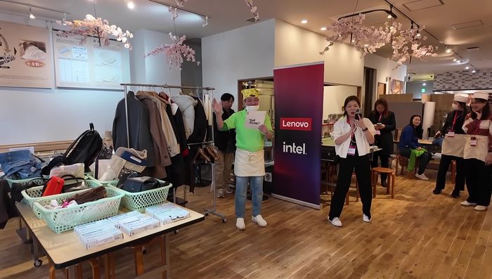 Prepare the dough for the ramen noodles.