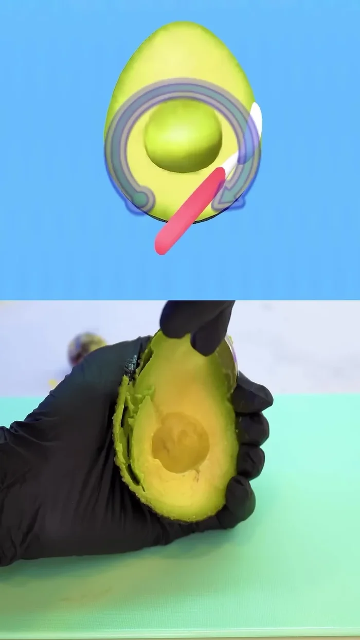 Place crab leg meat onto the prepared rice. If it doesn't fit, move to the next step.