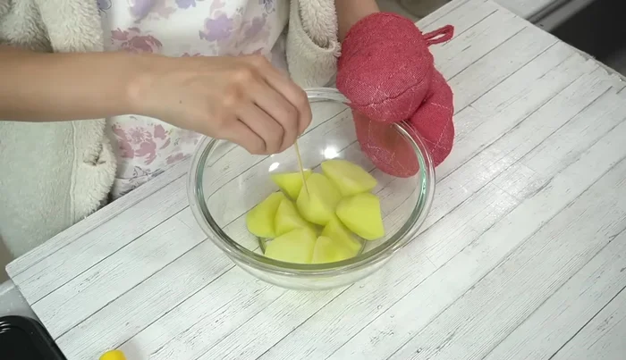 Remove potatoes carefully. Mash them well with a skewer or fork to prevent bursting during frying (152.36).
