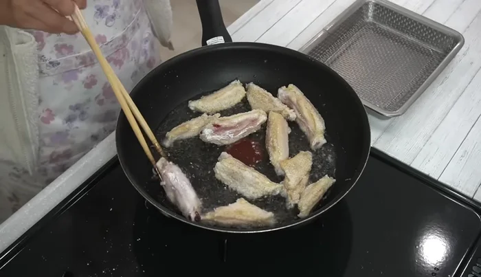 Flip and fry for another 1.5 minutes. Fry on remaining sides until all sides are crispy (about 1.5-2 minutes per side). Total frying time: 5-6 minutes.