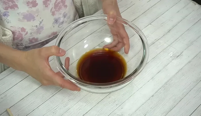 Microwave the sauce at 600W for 1 minute and 30 seconds. Stir well to ensure sugar dissolves completely.