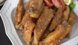 Sweet & Spicy Fried Chicken Wings: Quick & Easy 10-Minute Recipe