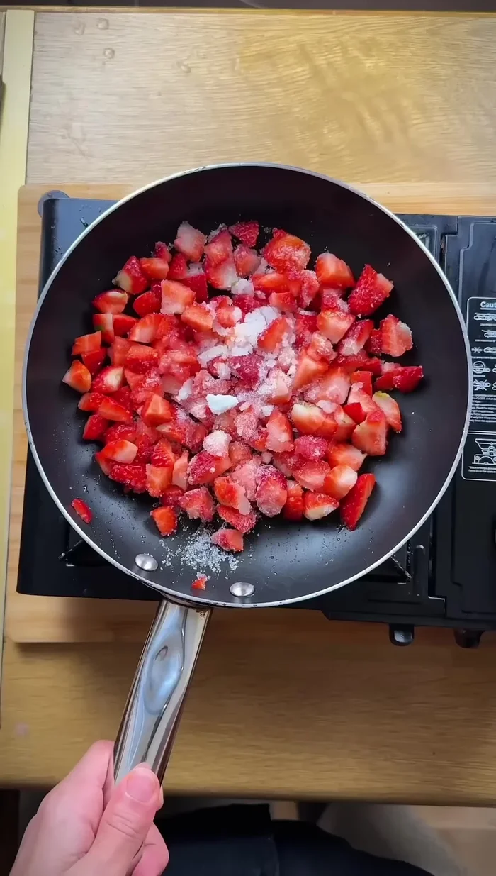 Prepare strawberry jam separately.