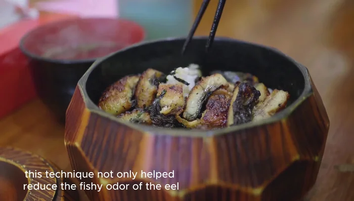 Prepare the tare sauce (a sweet and savory glaze made from soy sauce, sugar, sake, and mirin).