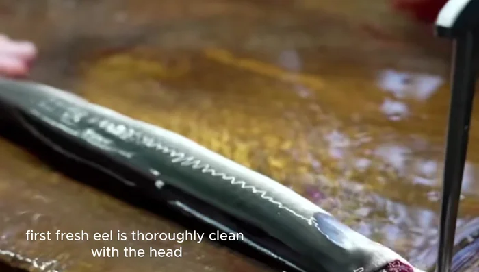 Thoroughly clean the eel, removing the head, innards, and bones. Butterfly the eel lengthwise, lay it flat, and cut into evenly sized pieces.