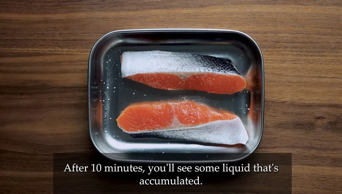 Pat the fillets again to remove excess liquid.