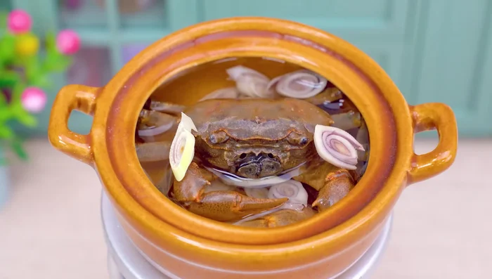 Boil the crab. (48.68)