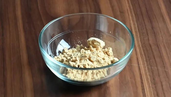 Prepare kinako mixture: Mix kinako powder with an equal amount of sugar and a pinch of salt.