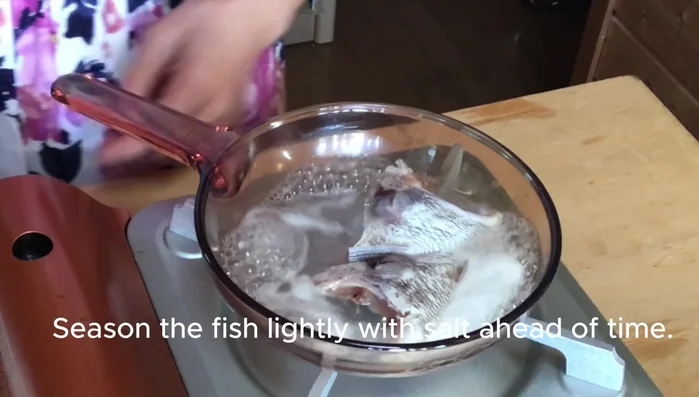 Tino Simono: Steam sea bream, season with salt.