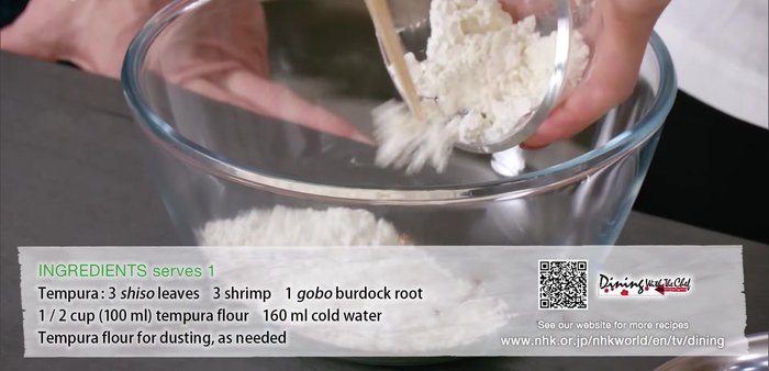 Prepare the tempura batter: If using tempura flour, follow package instructions. Alternatively, make a batter with flour, eggs, and cold water. Stir briefly.