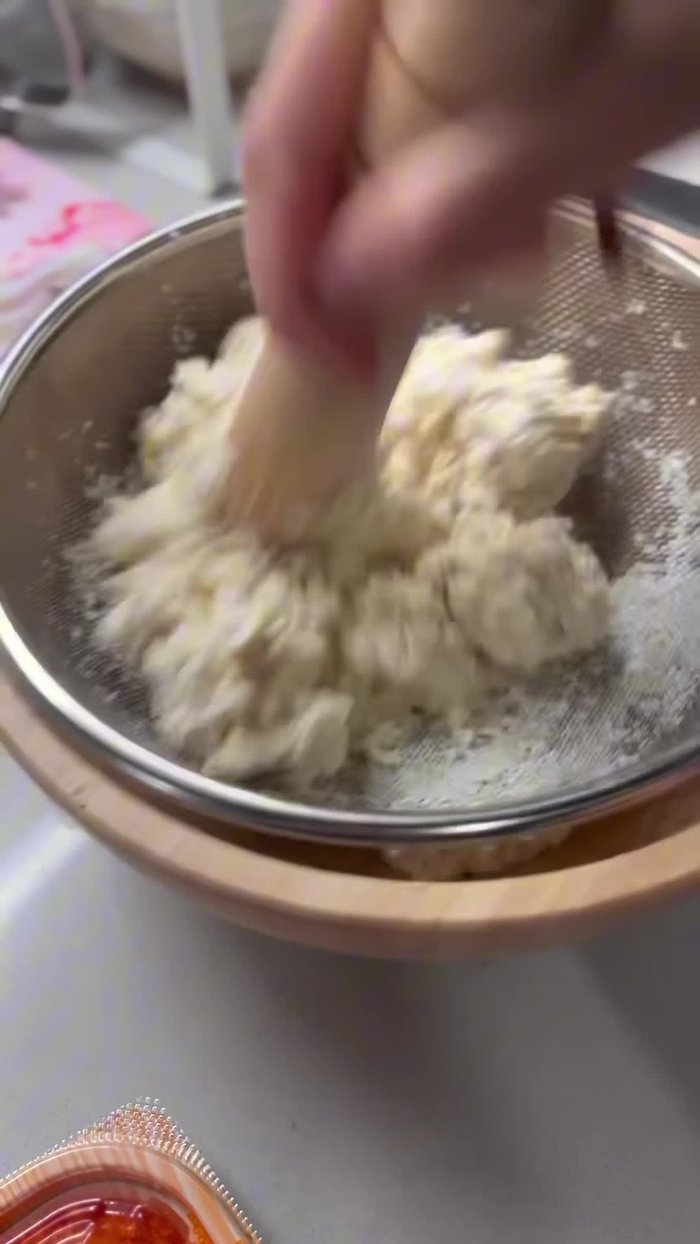 Use a Japanese pestle (or a fork) to mash the tofu into a creamy mixture.