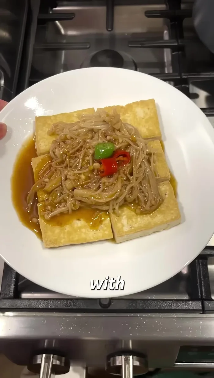 Serve with sesame seeds on top.