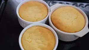 Fluffy Yogurt Cheesecake Recipe: Low-Calorie & Diet-Friendly