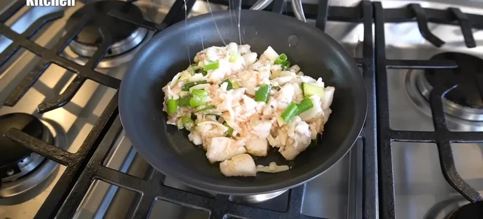 Add the yam mixture to the pan and spread it out.