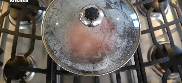 Steam the chicken: Cover the pan and steam the chicken until cooked through, allowing the flavor to infuse the broth.