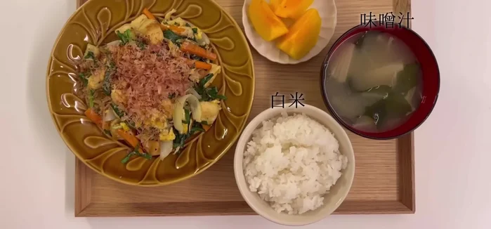 Serve Fuchanpuru and garnish with bonito flakes.