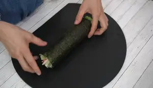 Easy Salad Rolls Recipe: Homemade Sushi-Style Rolls