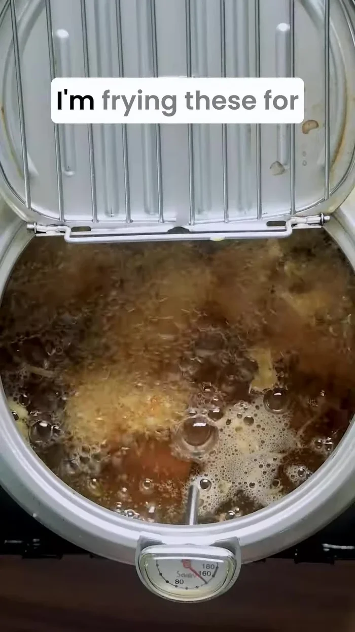 Fry for about 4 minutes, turning halfway through.