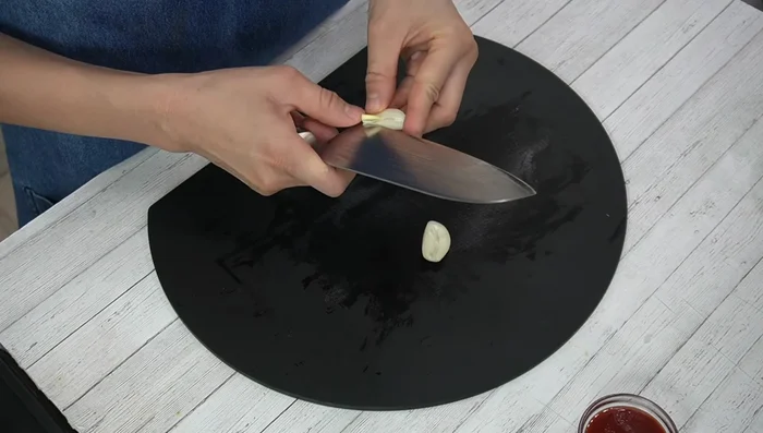 Mince the garlic (remove the root end).