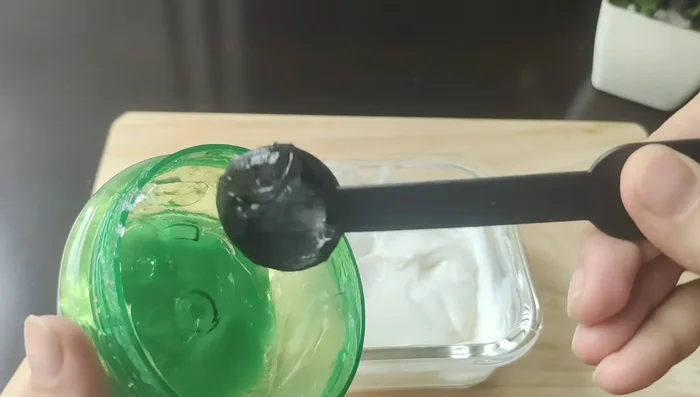 Add aloe vera gel and mix well.