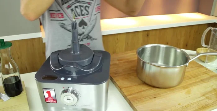 Transfer the mixture to a saucepan and simmer until it boils. This activates the agar agar and begins the jellifying process.