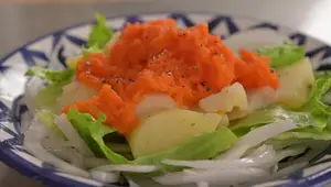 Homemade Umaninsan Dressing & Salad Recipe: A Delicious & Easy Snack