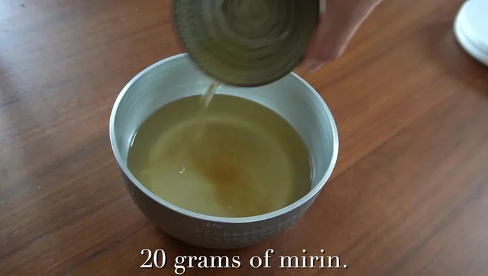 Prepare Chawanmushi sauce: Combine Dashi, mirin, and soy sauce, heat until boiling, cool (620).