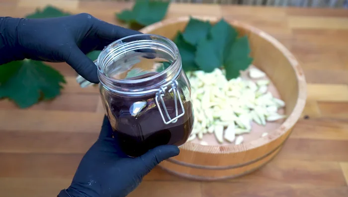 Prepare Amazuke (Sweet Vinegar): A basic recipe uses rice vinegar, rock sugar, and optional additions like kombu for umami, or akashiso, miyoga, and ume for unique flavor profiles. My recommended recipe uses Unknow brown sugar.
