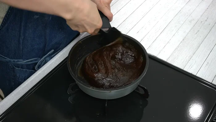 Once thickened, reduce heat to medium, stir well, then reduce to low and stir for 2 minutes to ensure a smooth consistency. It will become more transparent.