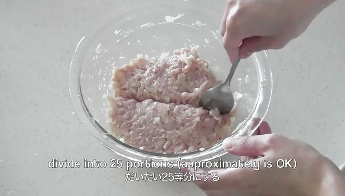 Divide the filling into 25 portions.