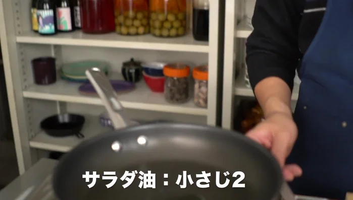 Cook broccoli in a frying pan with a little oil until browned on both sides.