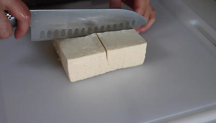 Cut tofu into 8 pieces.