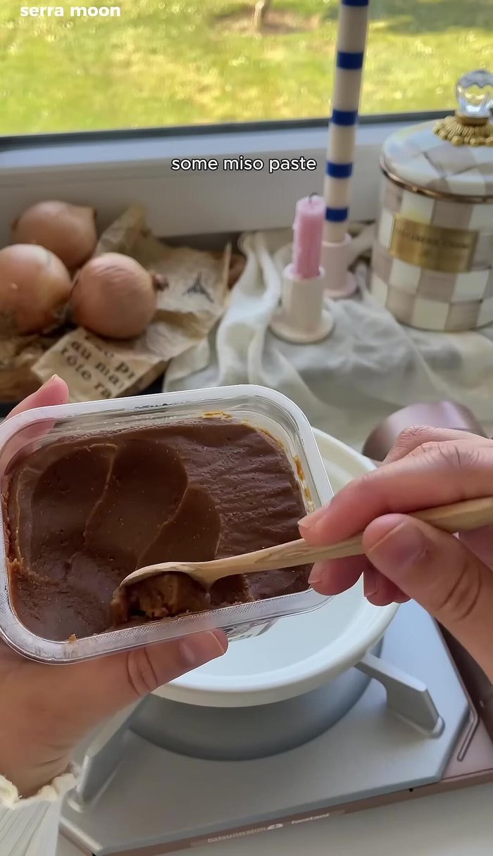Dissolve miso paste in warm water.